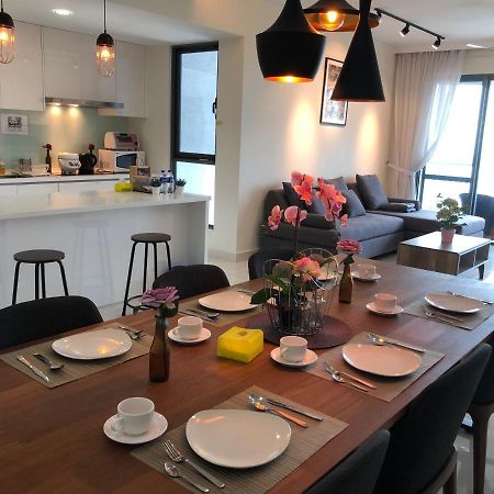 Teega Residence @ Cosy Seafront Living 누사자야 외부 사진
