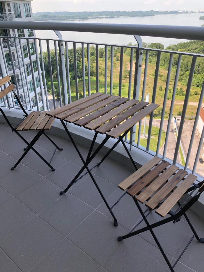 Teega Residence @ Cosy Seafront Living 누사자야 외부 사진