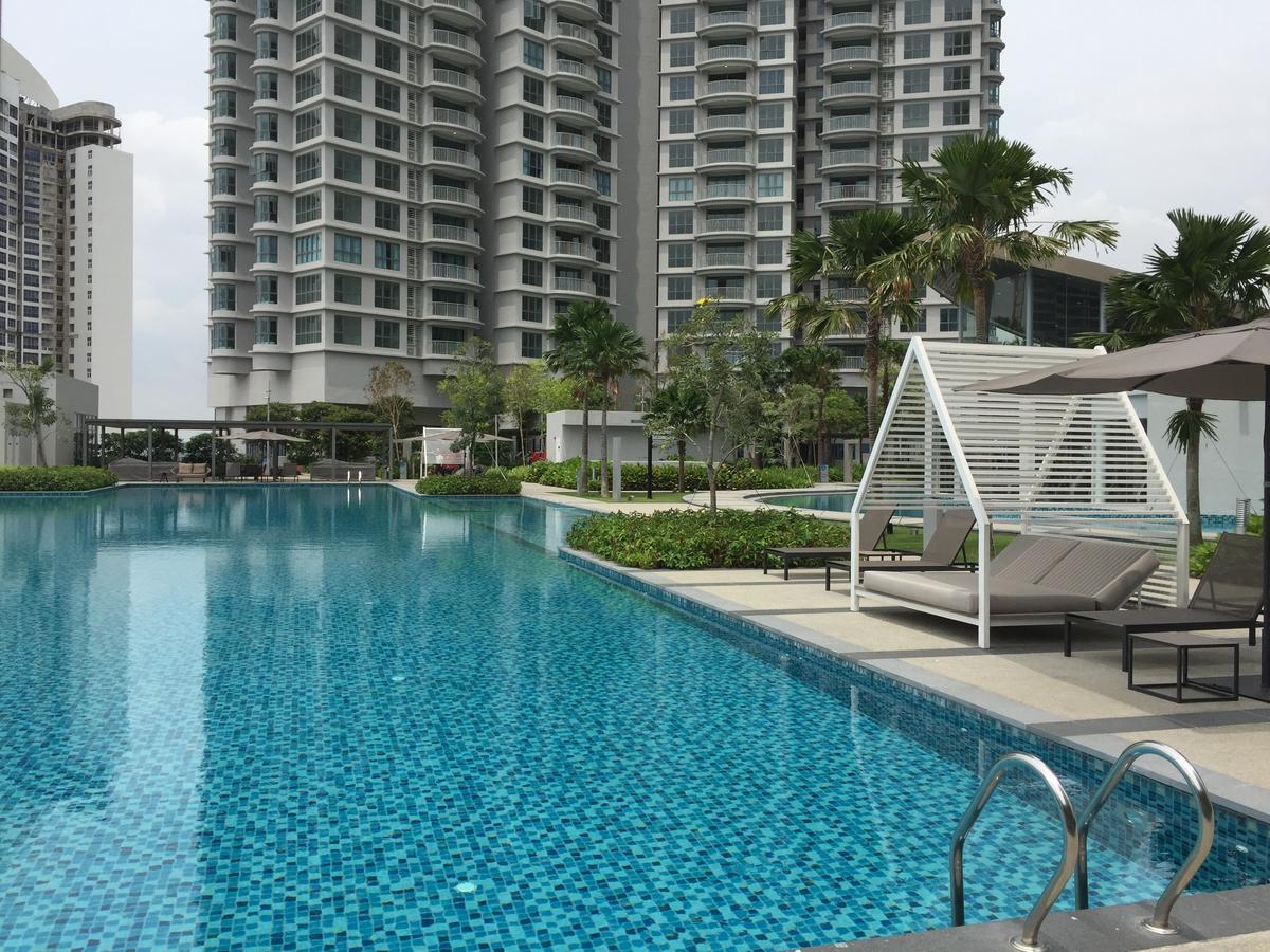 Teega Residence @ Cosy Seafront Living 누사자야 외부 사진