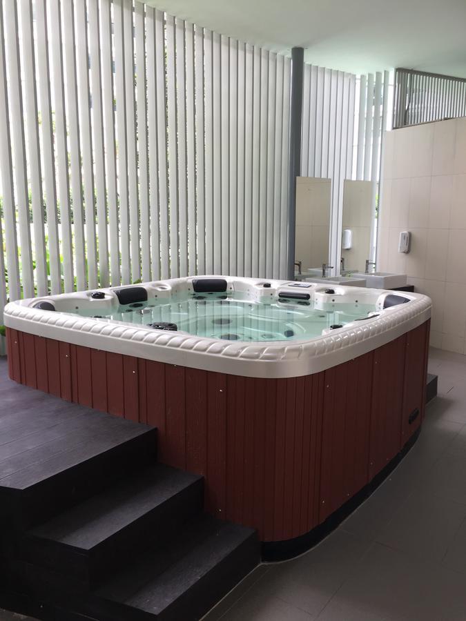 Teega Residence @ Cosy Seafront Living 누사자야 외부 사진
