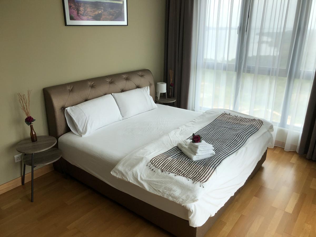 Teega Residence @ Cosy Seafront Living 누사자야 외부 사진