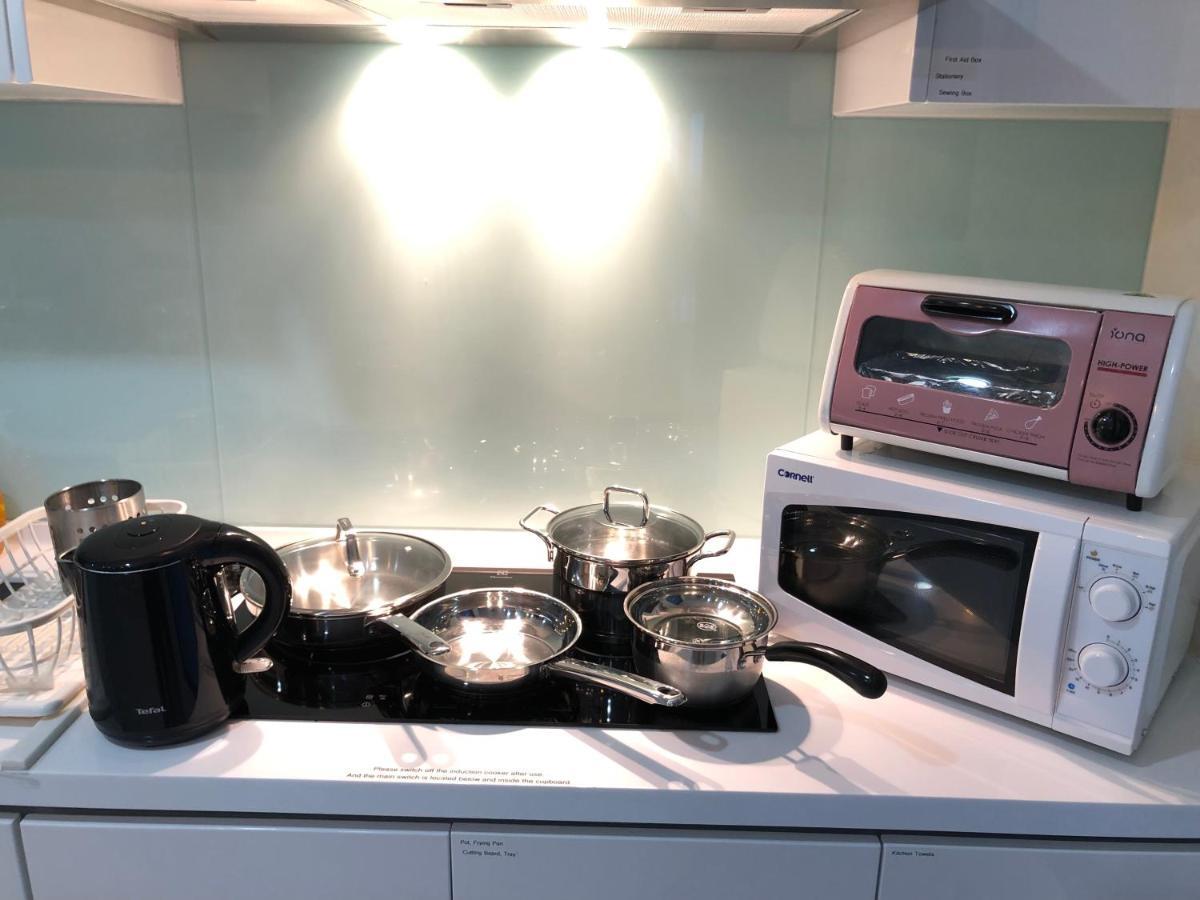 Teega Residence @ Cosy Seafront Living 누사자야 외부 사진